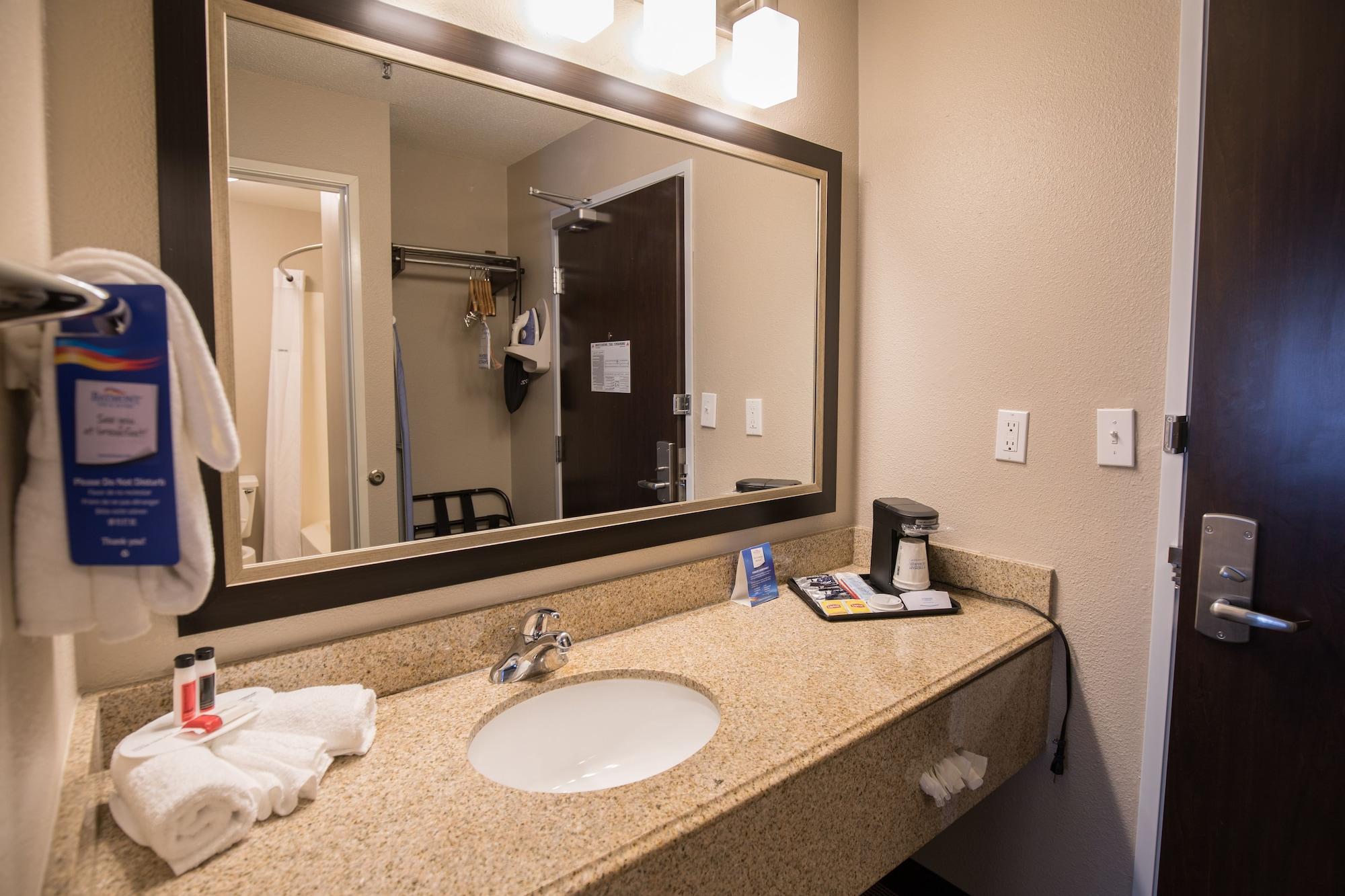Baymont By Wyndham Detroit Airport/Romulus Otel Dış mekan fotoğraf