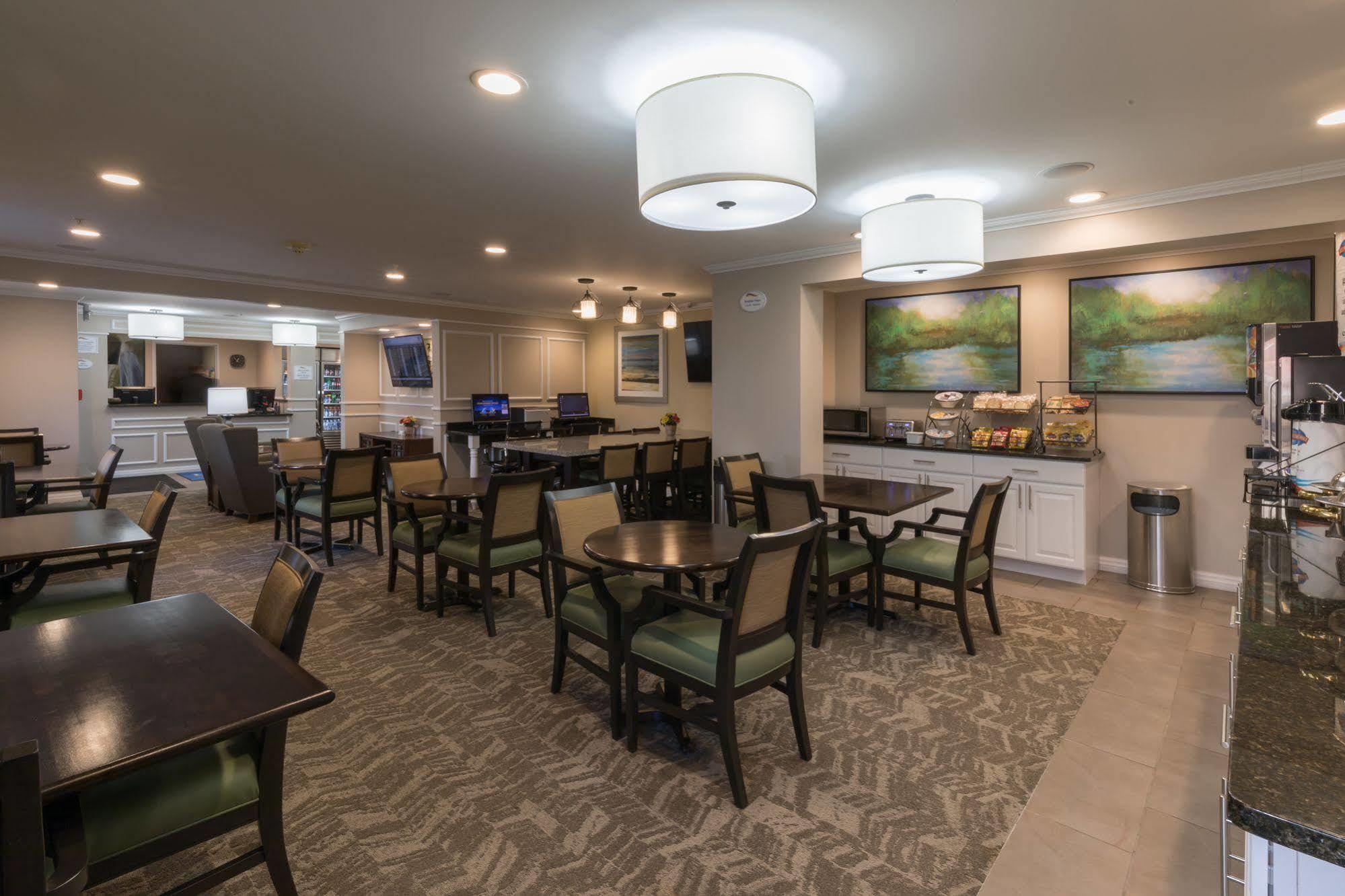 Baymont By Wyndham Detroit Airport/Romulus Otel Dış mekan fotoğraf